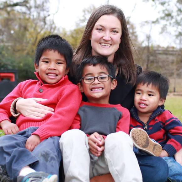 Meet your Posher, April - Picture 1 of 1